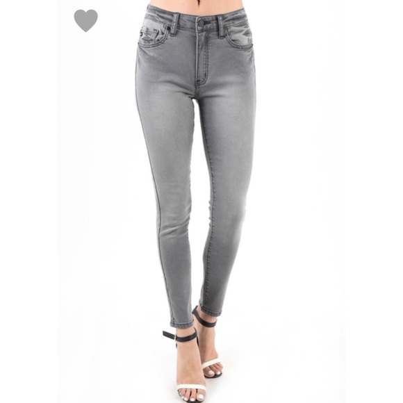 🆕 Grey Washed KanCan Jeans - Picture 1 of 5